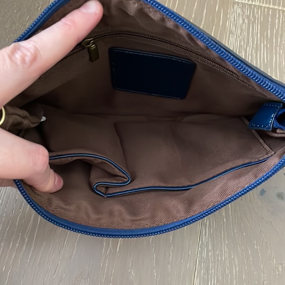 Blue wristlet - Picture 4 of 7